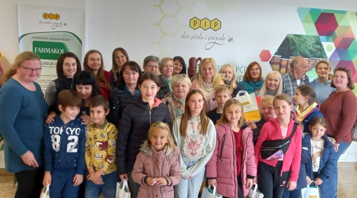 Zaposlenici Doma zdravlja Varaždinske županije posjetili tvornicu Pip